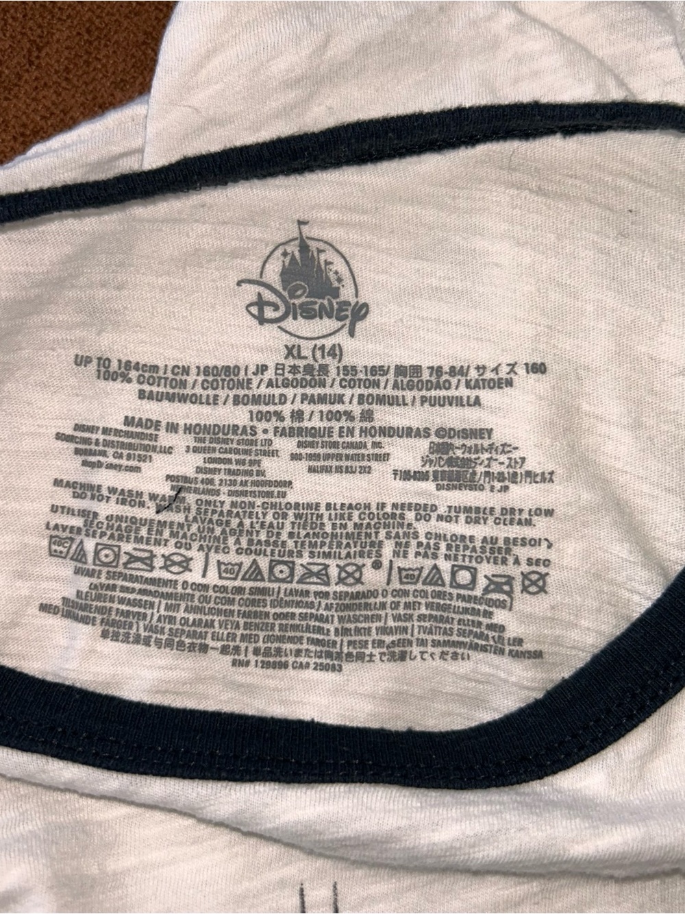 Disney Store Chicago Ringer Tee Fits XS-S - Picture 3 of 5